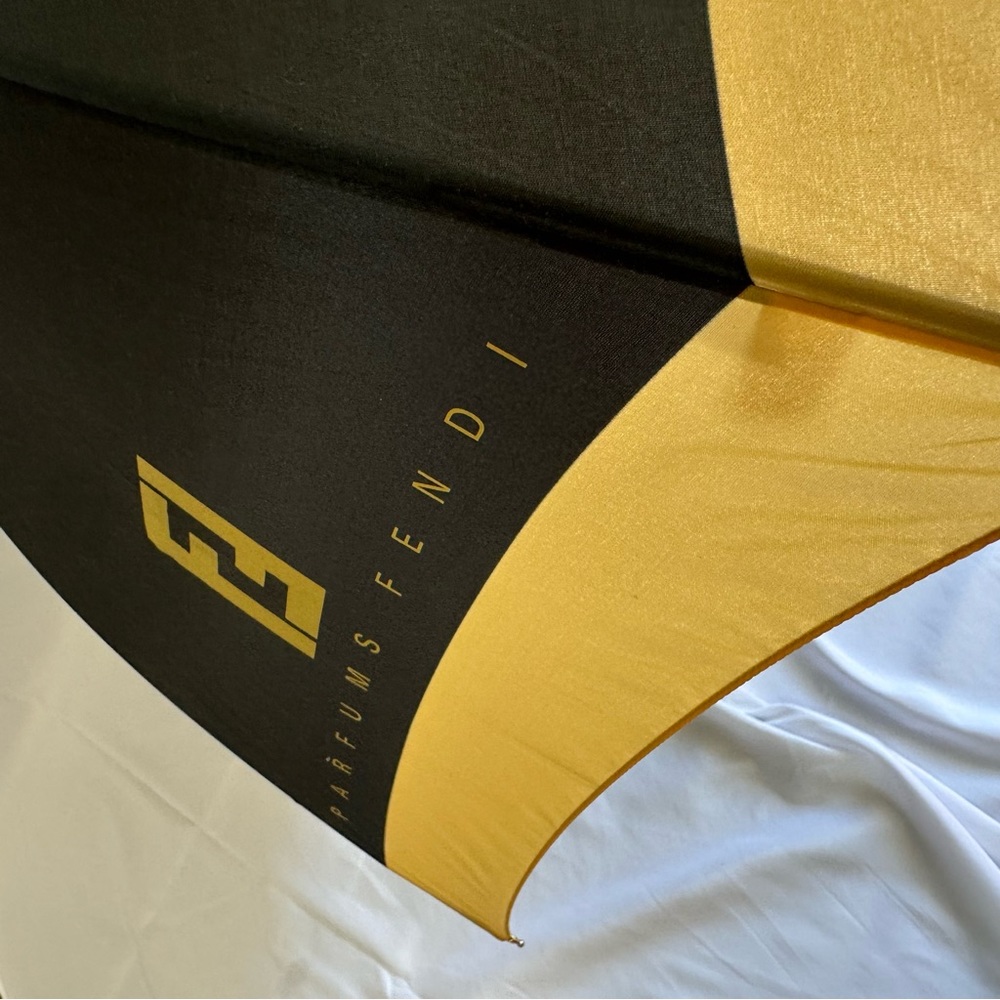 Fendi Parfumes Gold & Black Vintage Large Rain Umbrella - Picture 12 of 17
